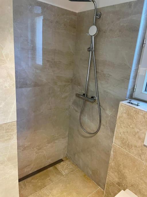 Superbe Appartement Pres De La Plage Et Du Centre Ville Сен-Тропе Екстер'єр фото